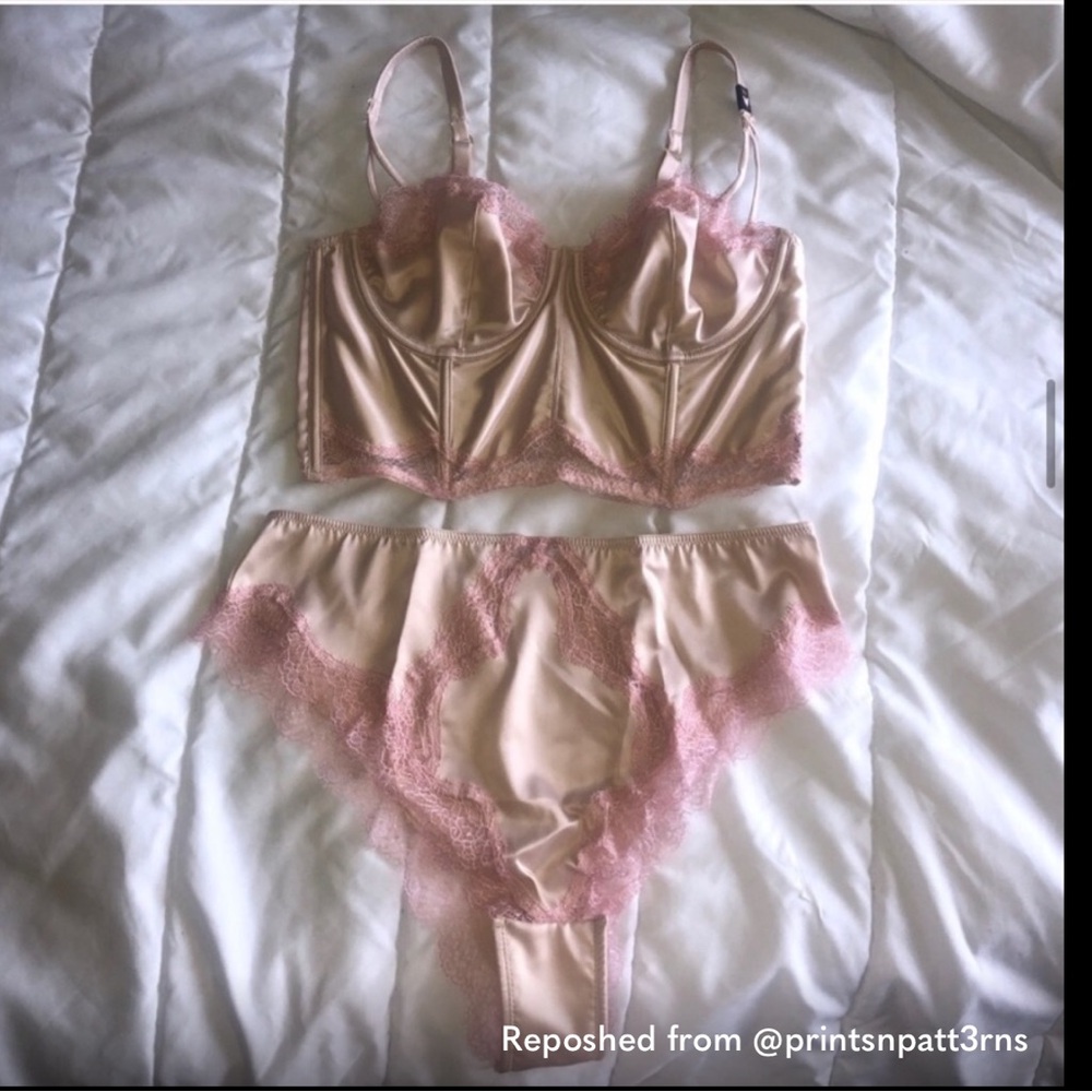 Victoria's Secret Pink Lace Lingerie Set - Picture 2 of 7